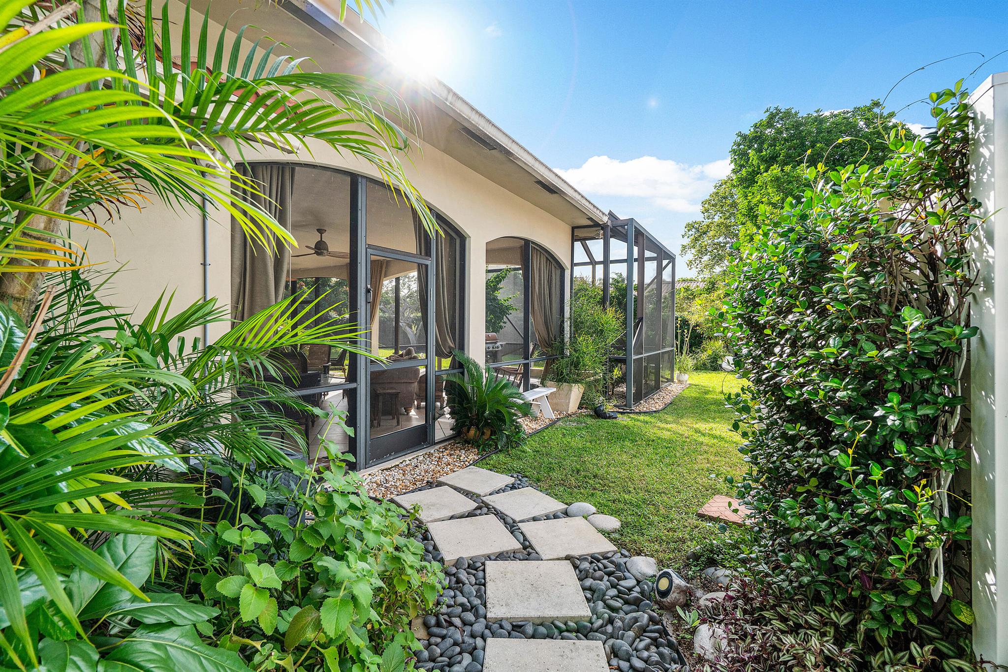 BOCA MADERA - Residential Lease