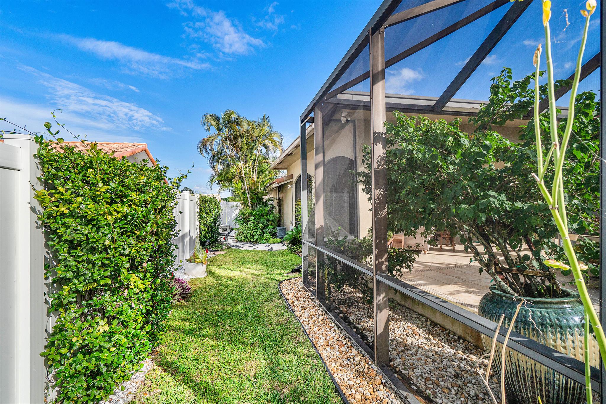 BOCA MADERA - Residential Lease