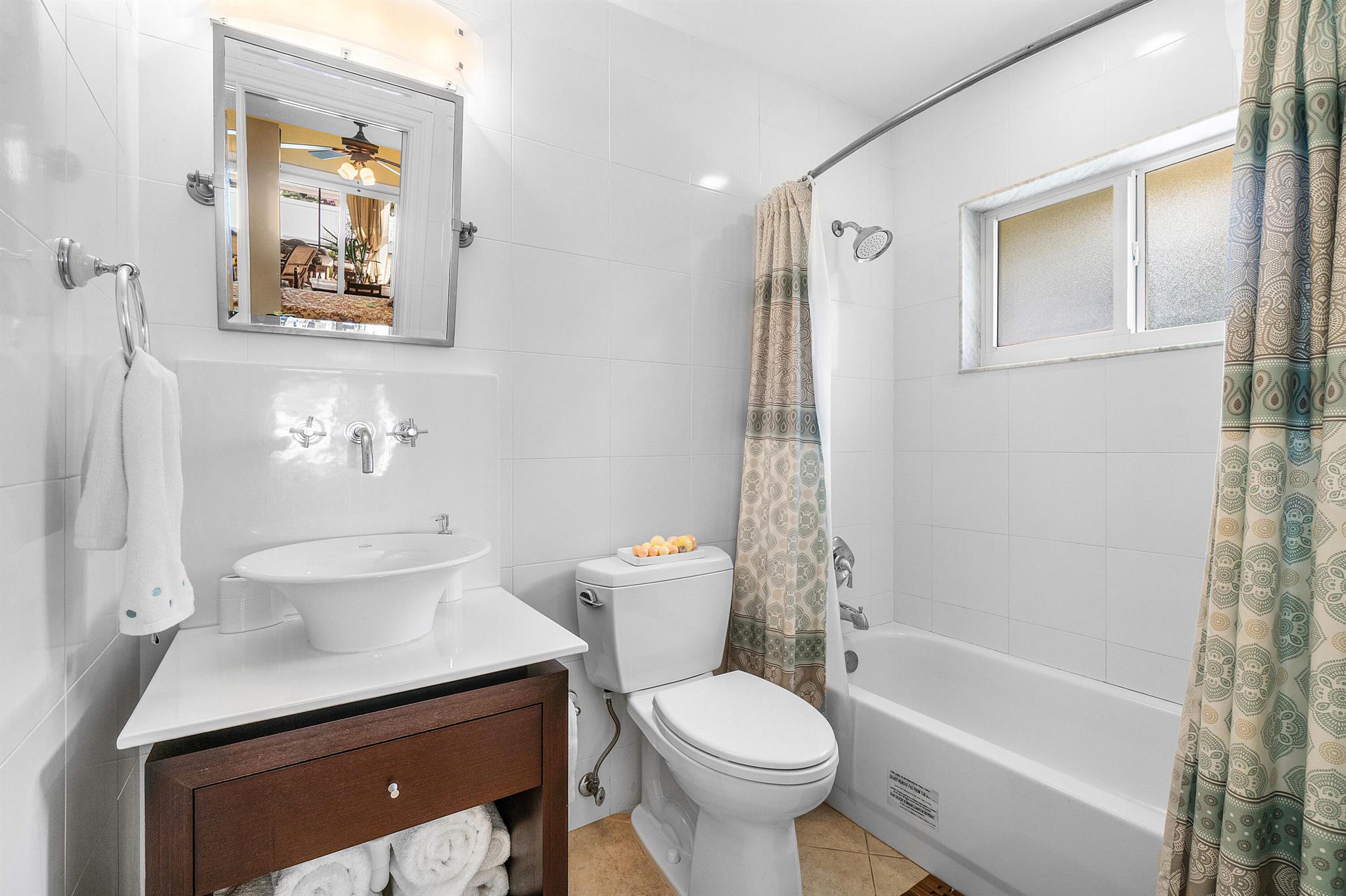 BOCA MADERA - Residential Lease