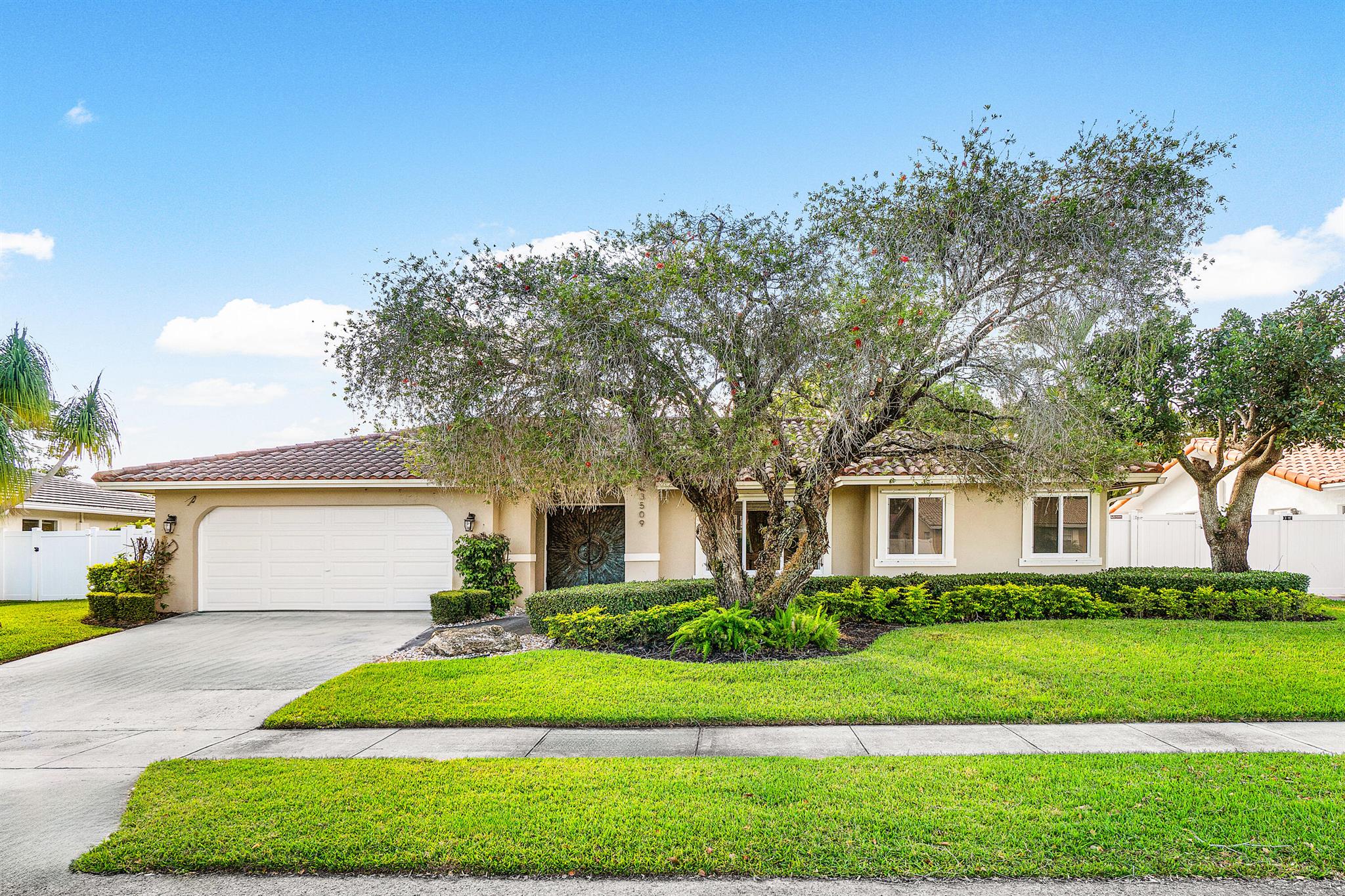 BOCA MADERA - Residential Lease