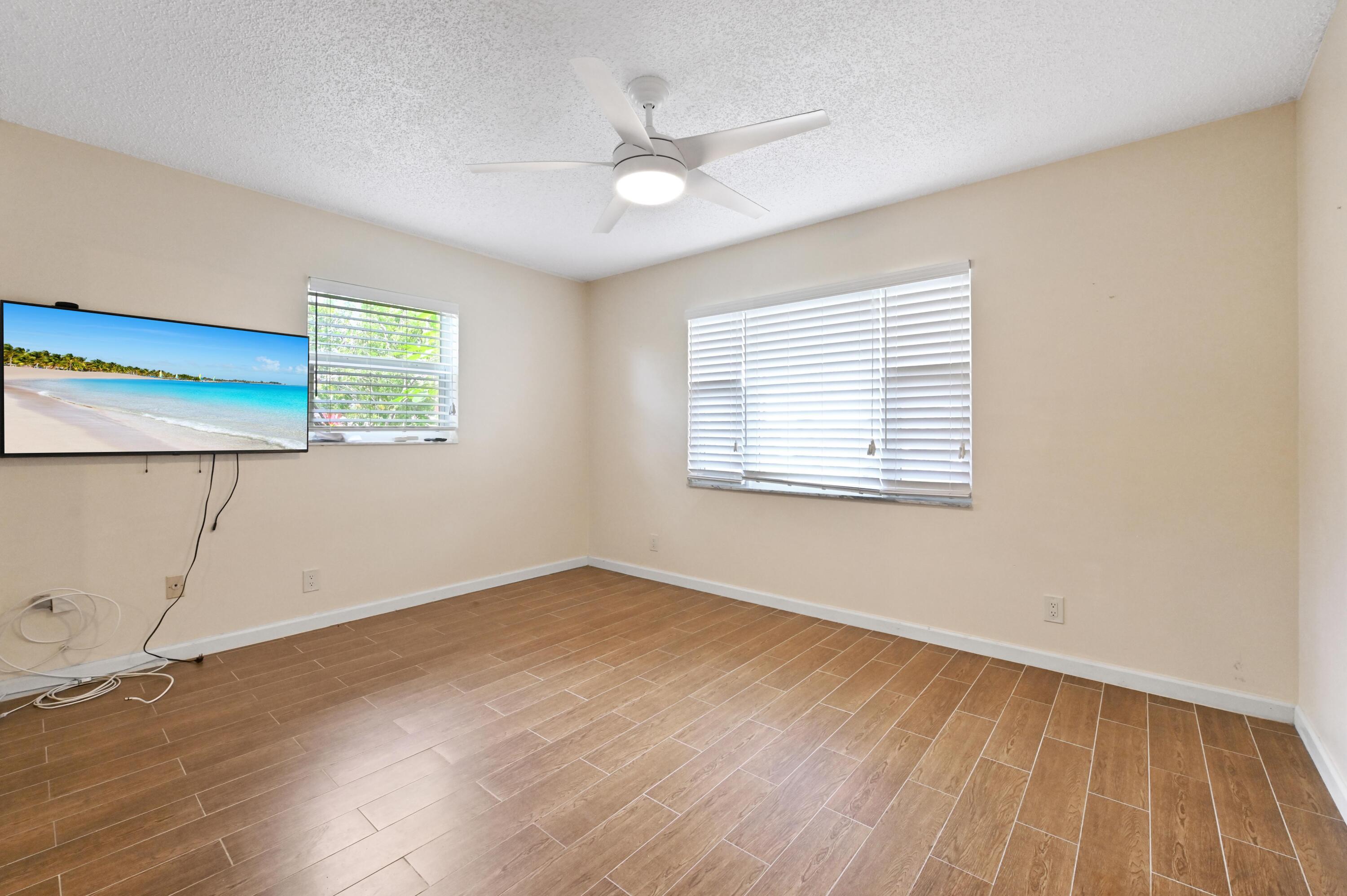 Boynton Leisureville - Residential