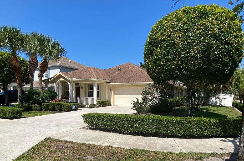 Photo of 225 Clocktower Drive, Jupiter, FL 33458 (MLS # R11092578)
