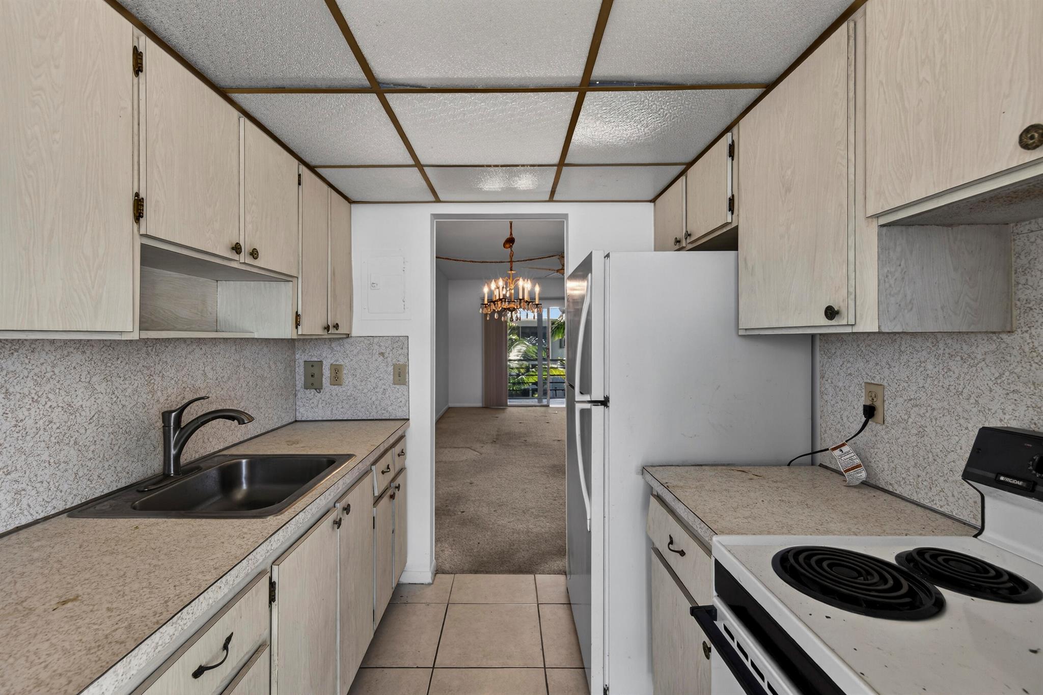 FAIRVIEW IV CONDO - Residential