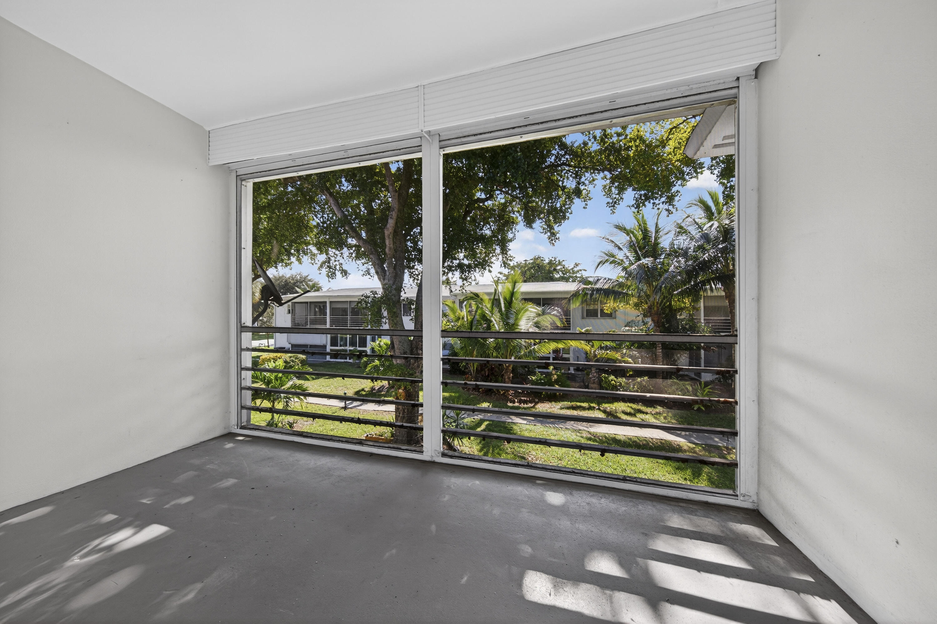 FAIRVIEW IV CONDO - Residential