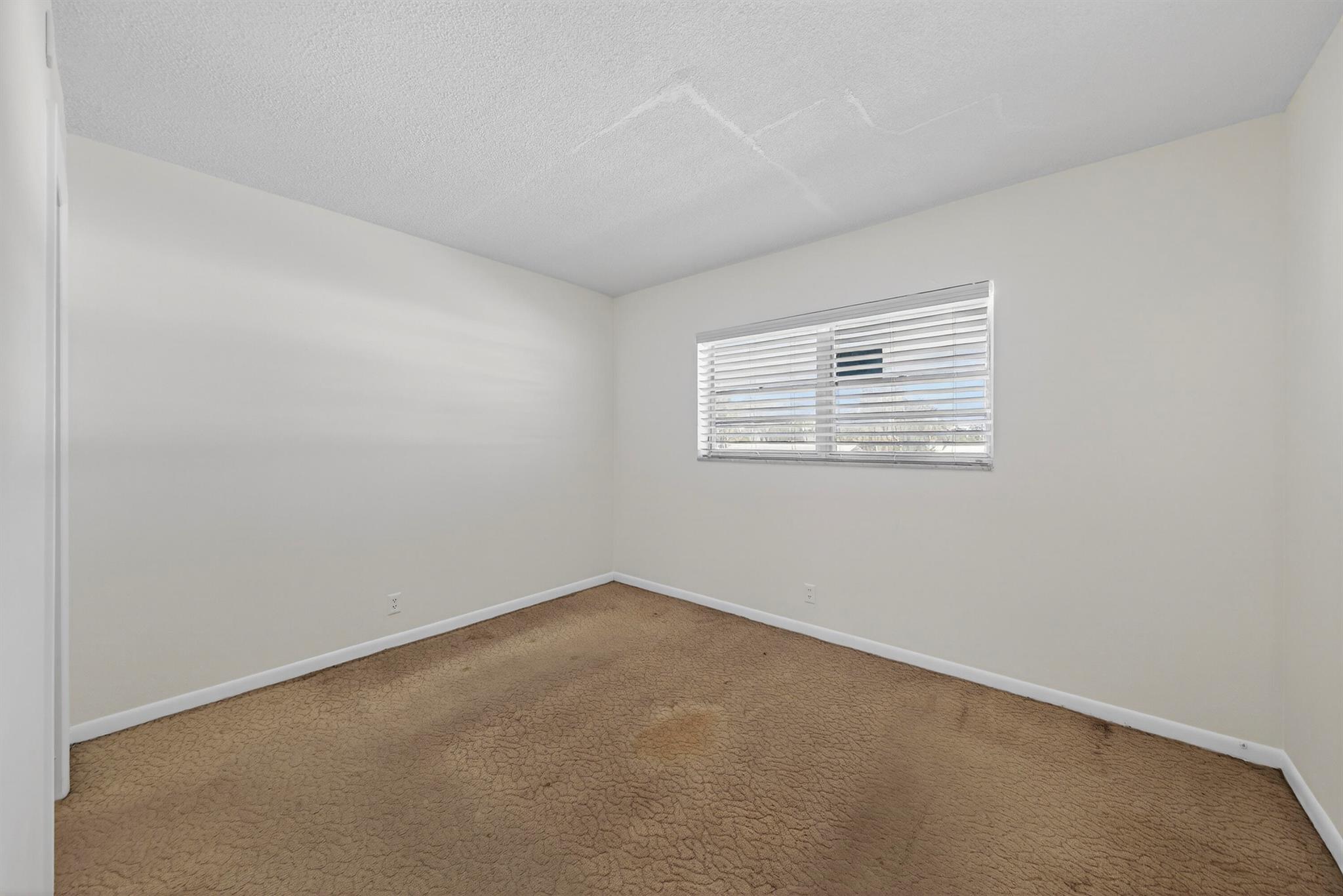 FAIRVIEW IV CONDO - Residential