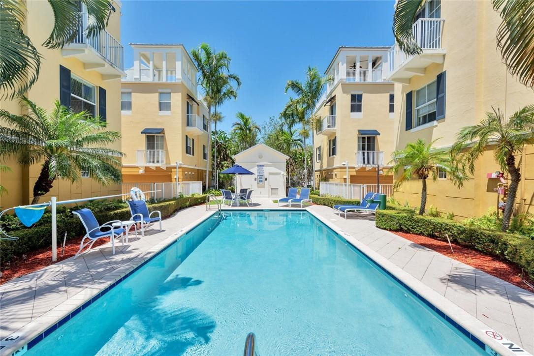 Ellington Townhomes - Residential