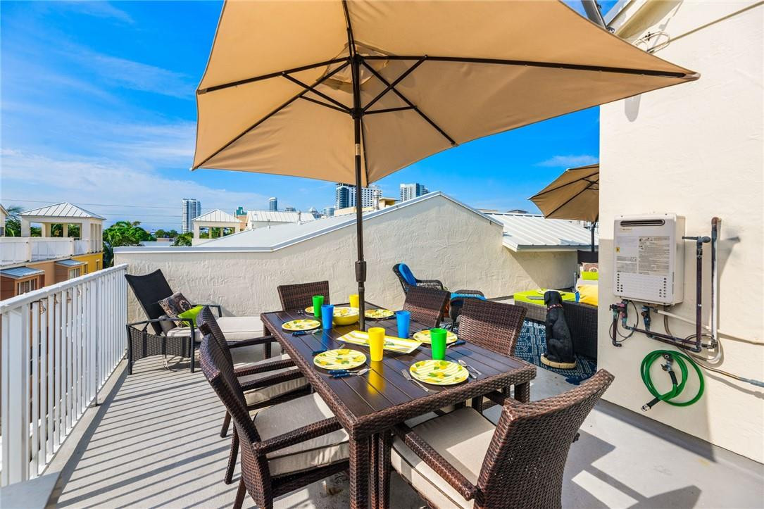 Ellington Townhomes - Residential