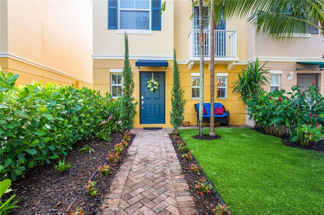 Ellington Townhomes - Residential