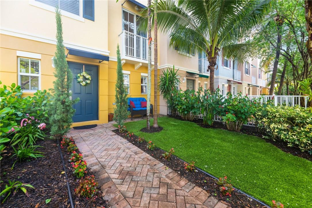 Ellington Townhomes - Residential