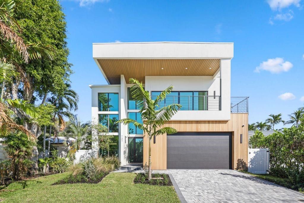 Photo of 721 SE 9 Street, Fort Lauderdale, FL 33316 (MLS # F10532954)