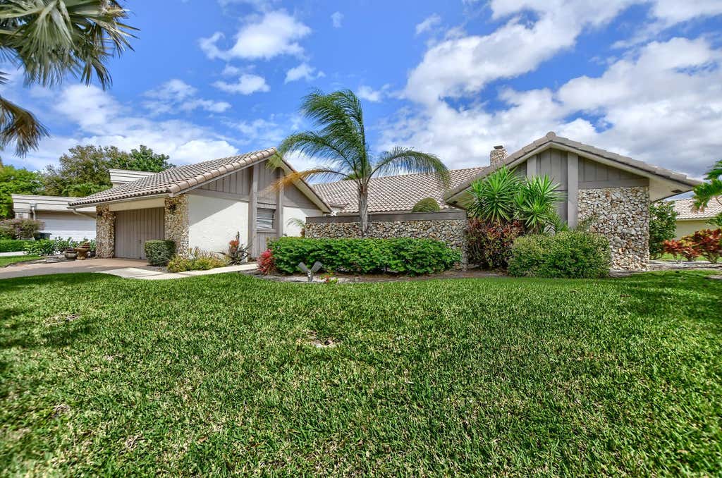 Photo of 7243 Encina Lane, Boca Raton, FL 33433 (MLS # R10783911)