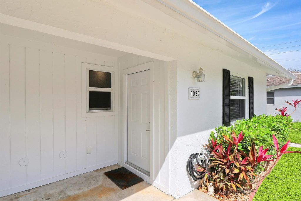 Photo of 6029 Eberts Street, Jupiter, FL 33458 (MLS # R10967667)