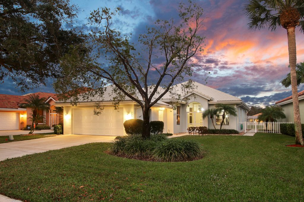 Photo of 235 Hampton Place Pl, Jupiter, FL 33458 (MLS # R10776049)