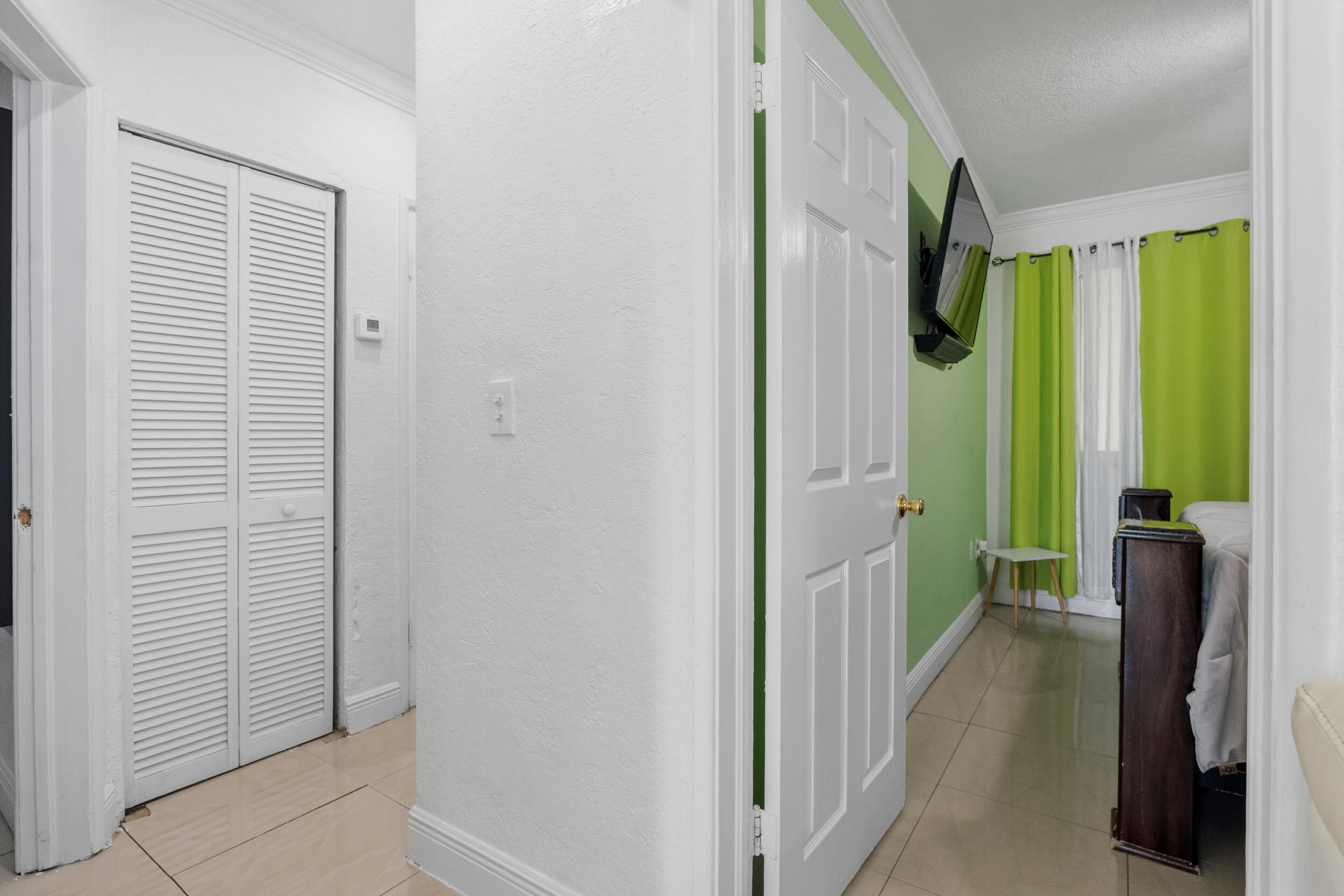 BRADLEY MANOR 3RD ADDN - Residential