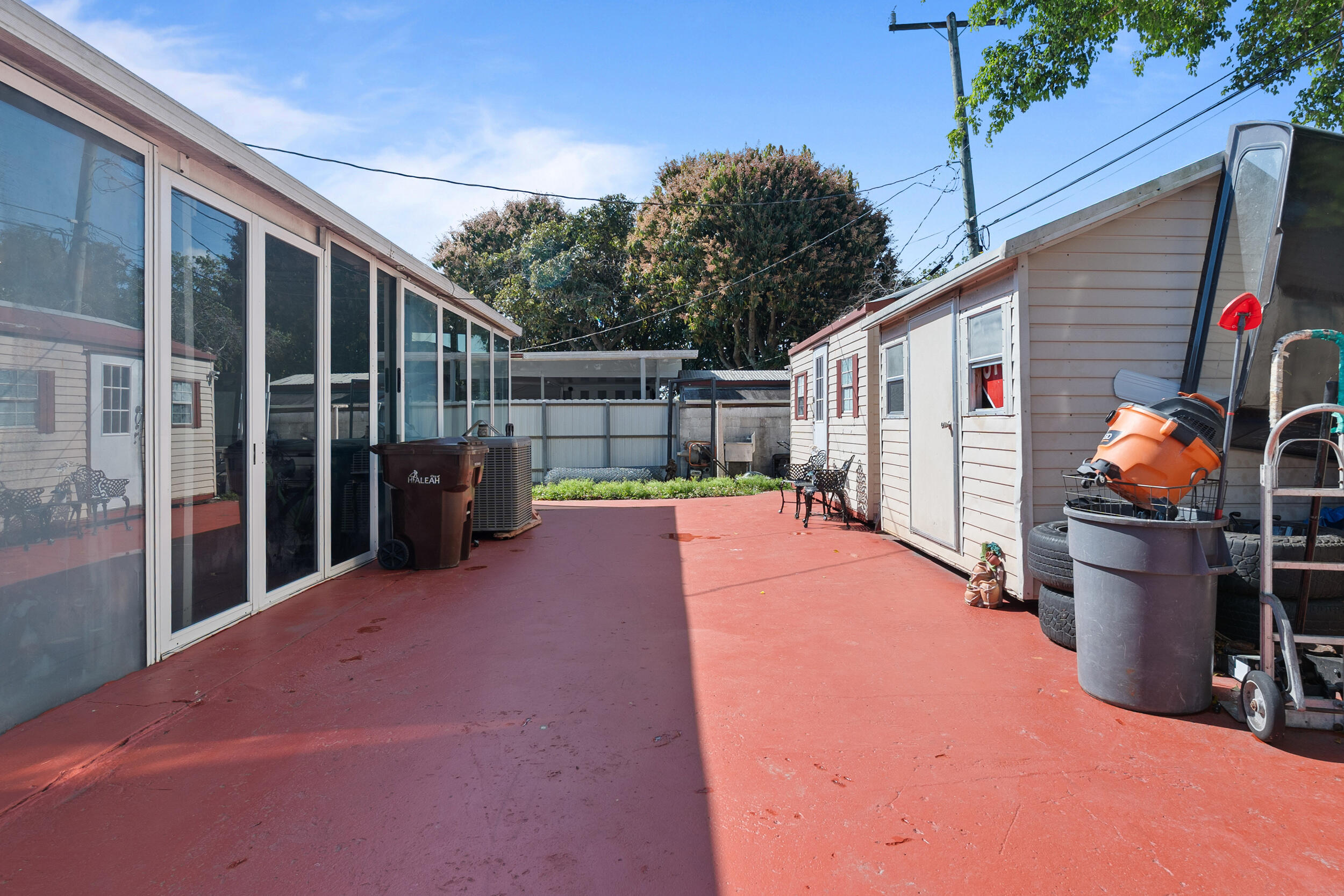 BRADLEY MANOR 3RD ADDN - Residential