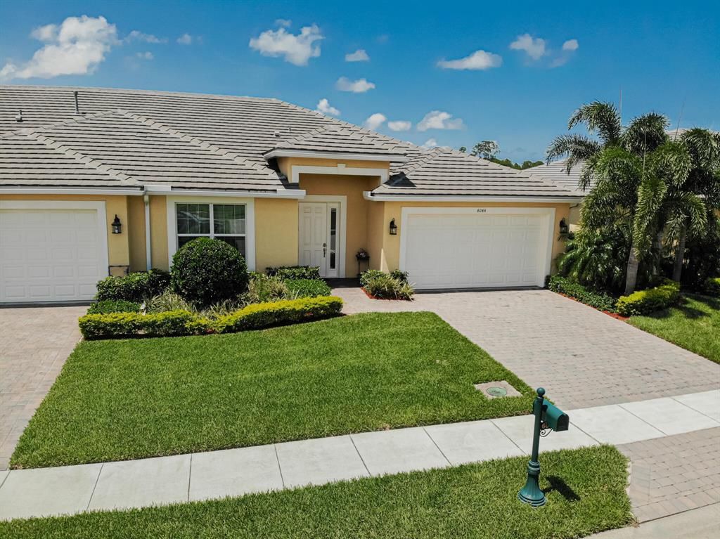 Photo of 6044 NW Cullen Way, Port Saint Lucie, FL 34983 (MLS # R10737715)