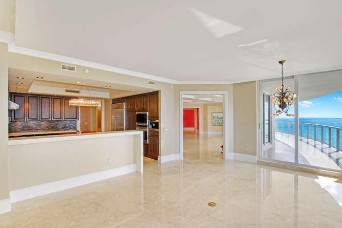 Ritz Carlton Residence - Residential