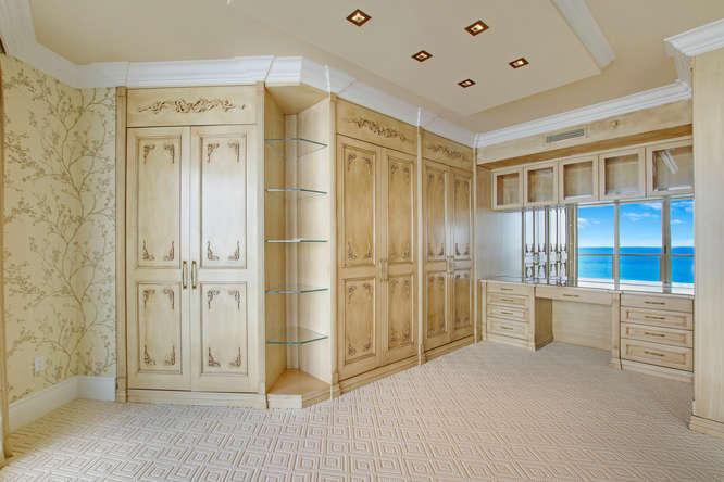 Ritz Carlton Residence - Residential