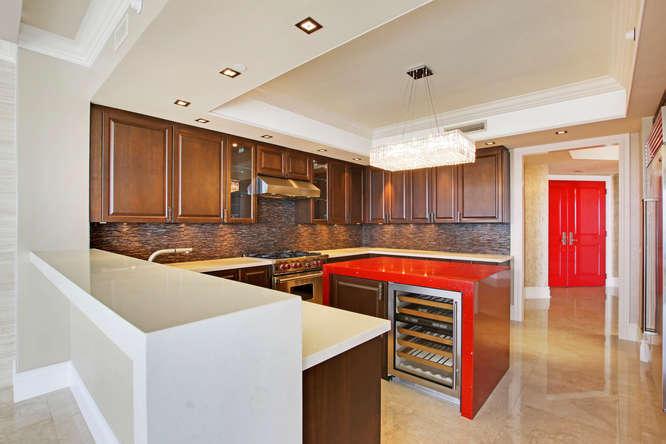 Ritz Carlton Residence - Residential