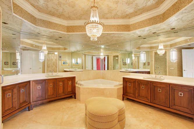 Ritz Carlton Residence - Residential