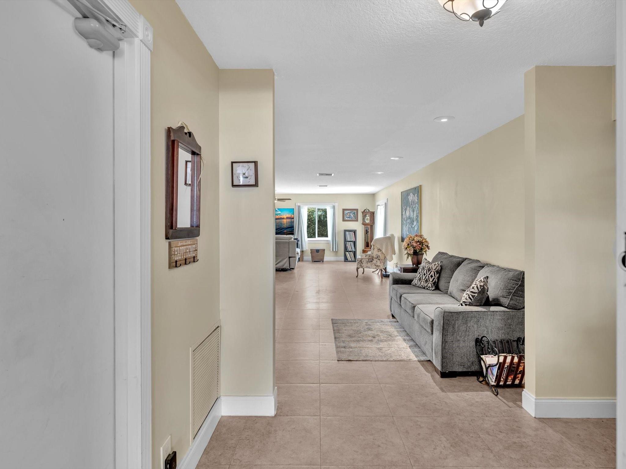 6098 Stanley Ln