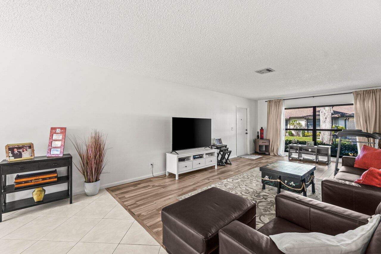 4862 Equestrian Road A