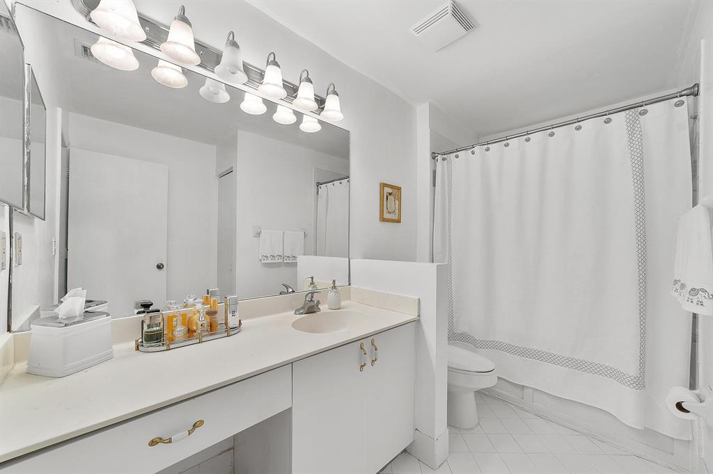 OLYMPIA & YORK RESIDENTIAL PLAT - Residential