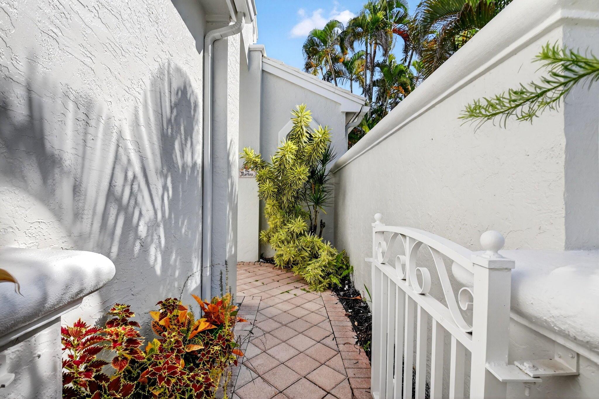 Kensington At Wycliff - Residential