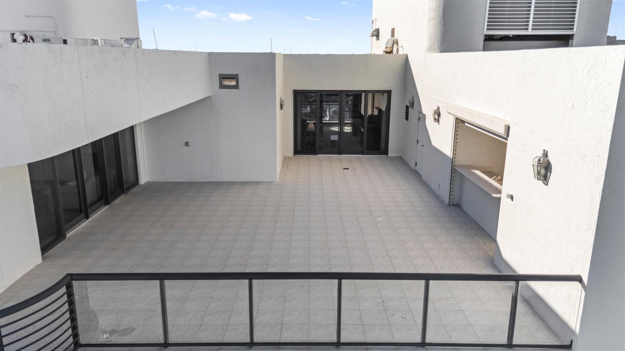 VILLA MAGNA CONDO - Residential