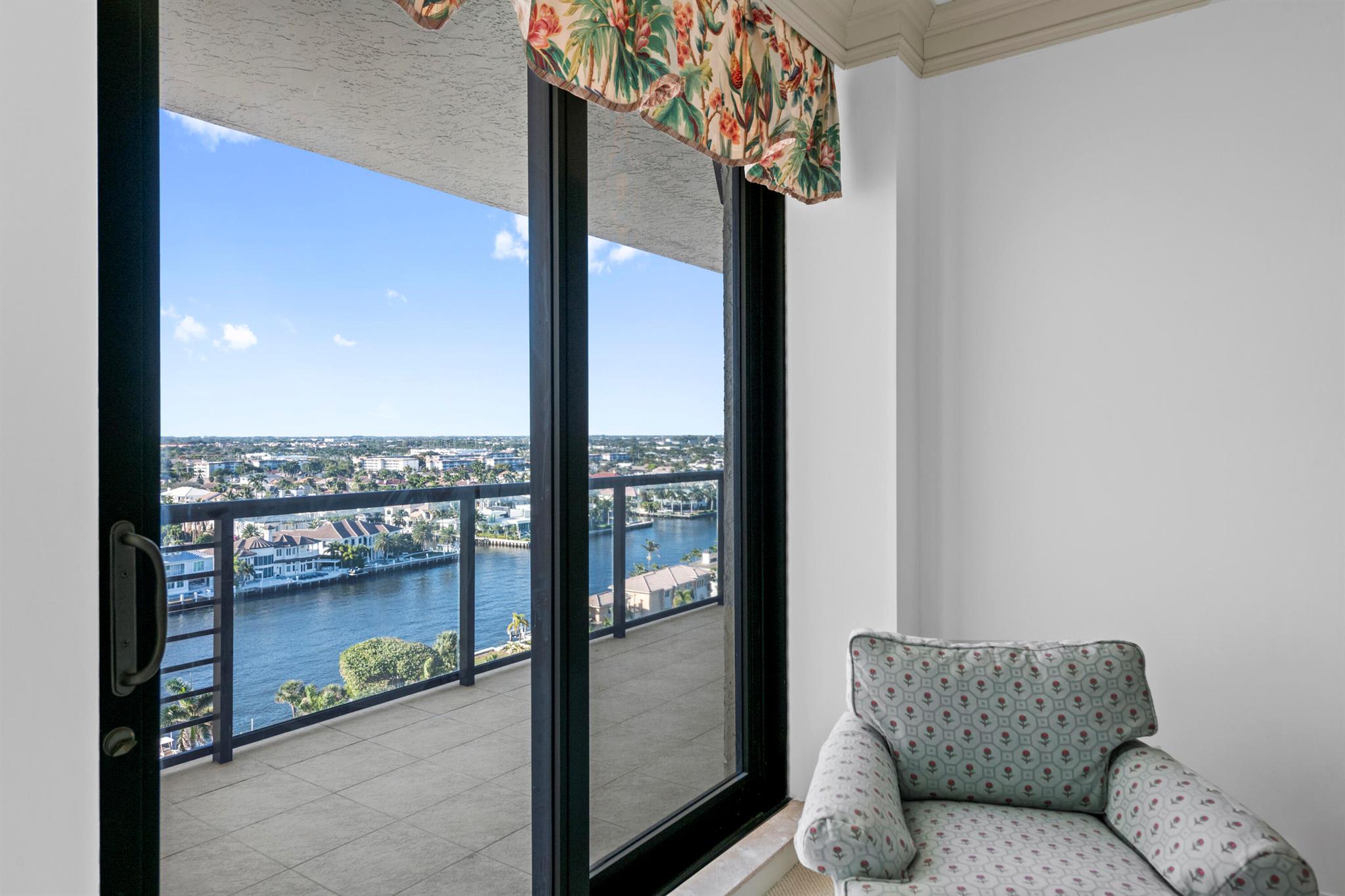 VILLA MAGNA CONDO - Residential