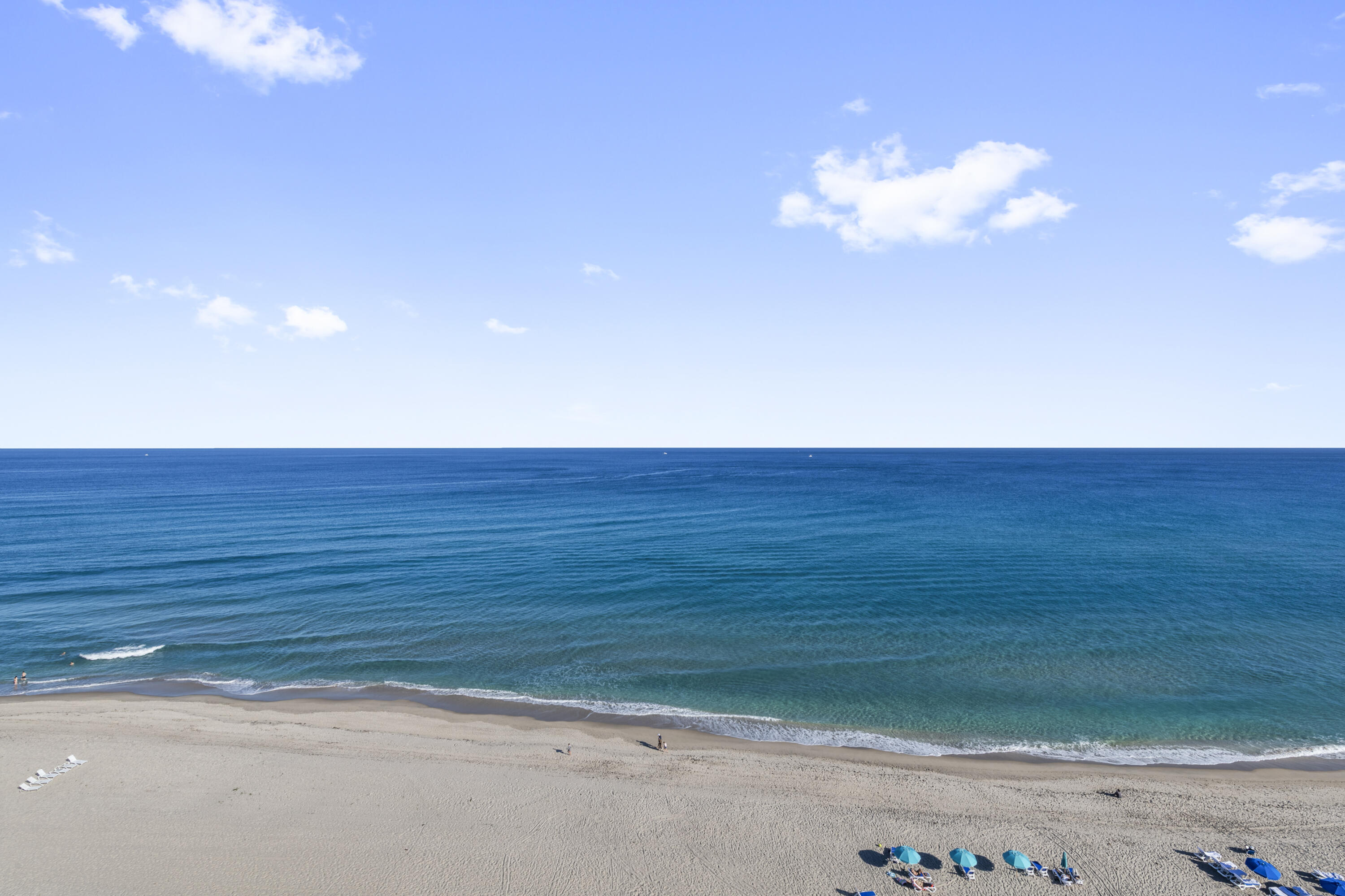 VILLA MAGNA CONDO - Residential