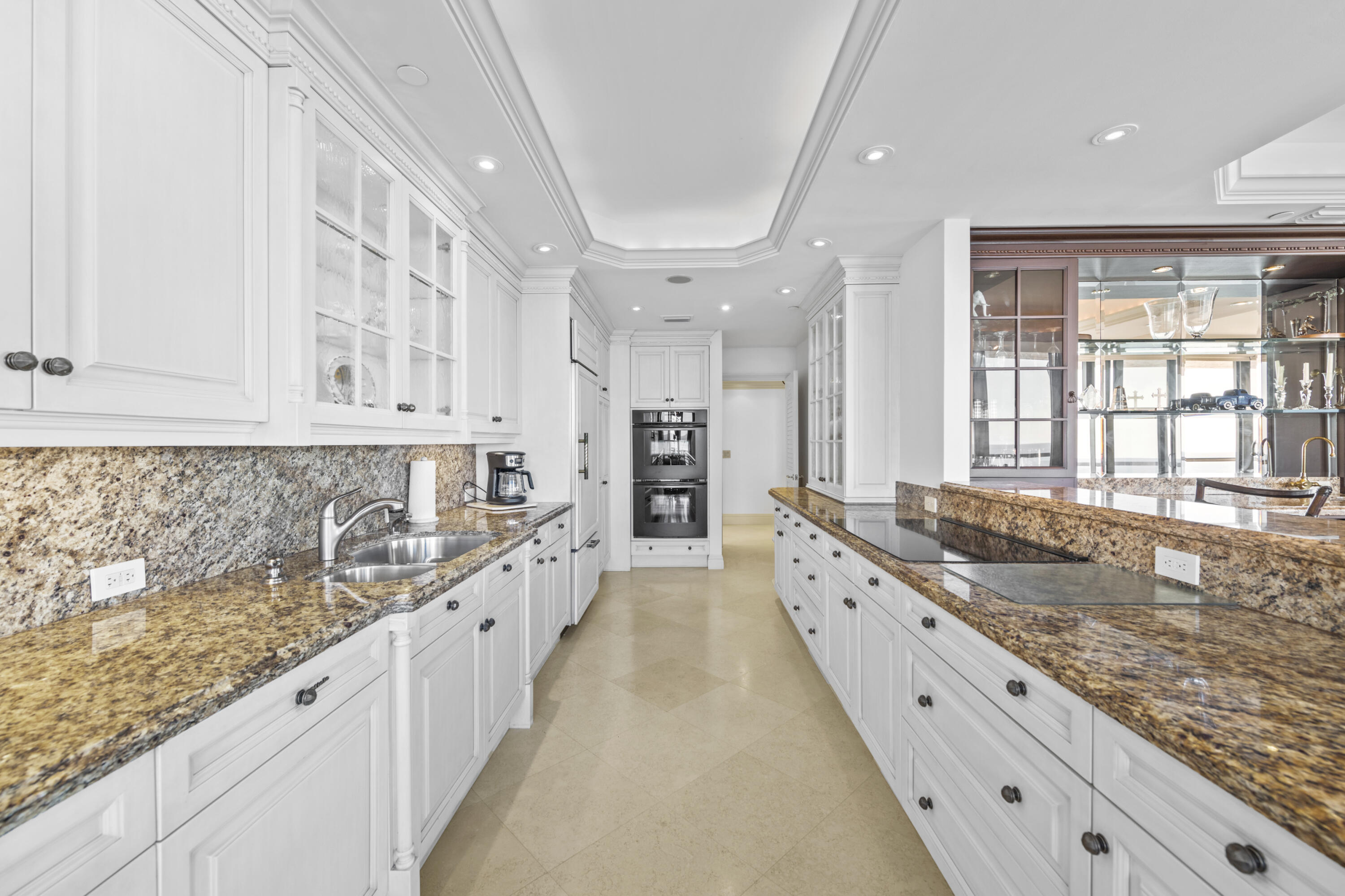 VILLA MAGNA CONDO - Residential