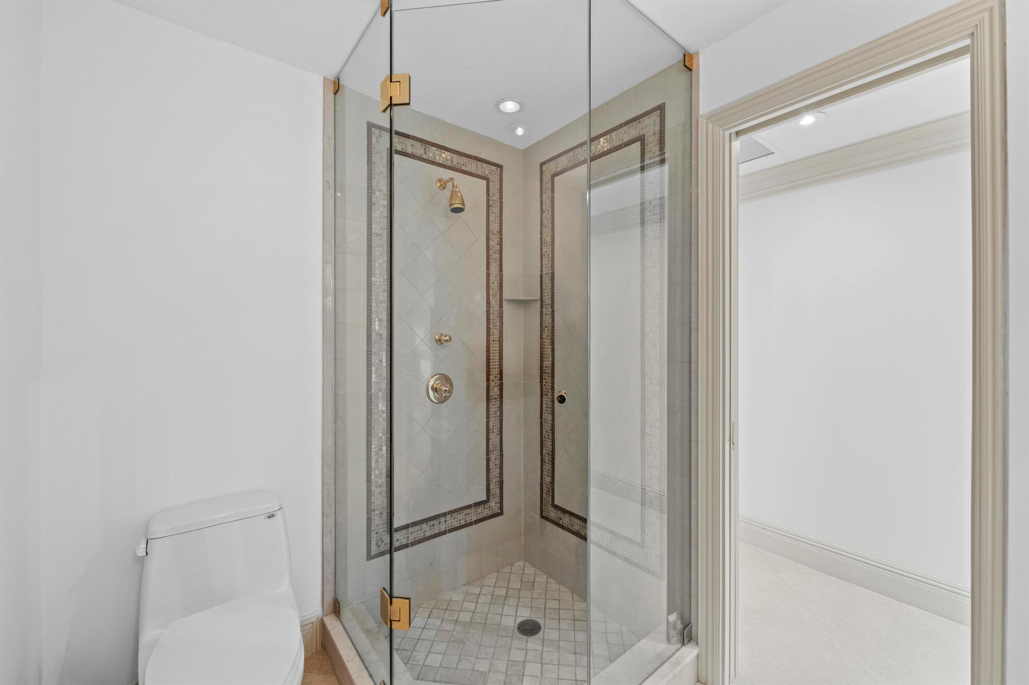 VILLA MAGNA CONDO - Residential