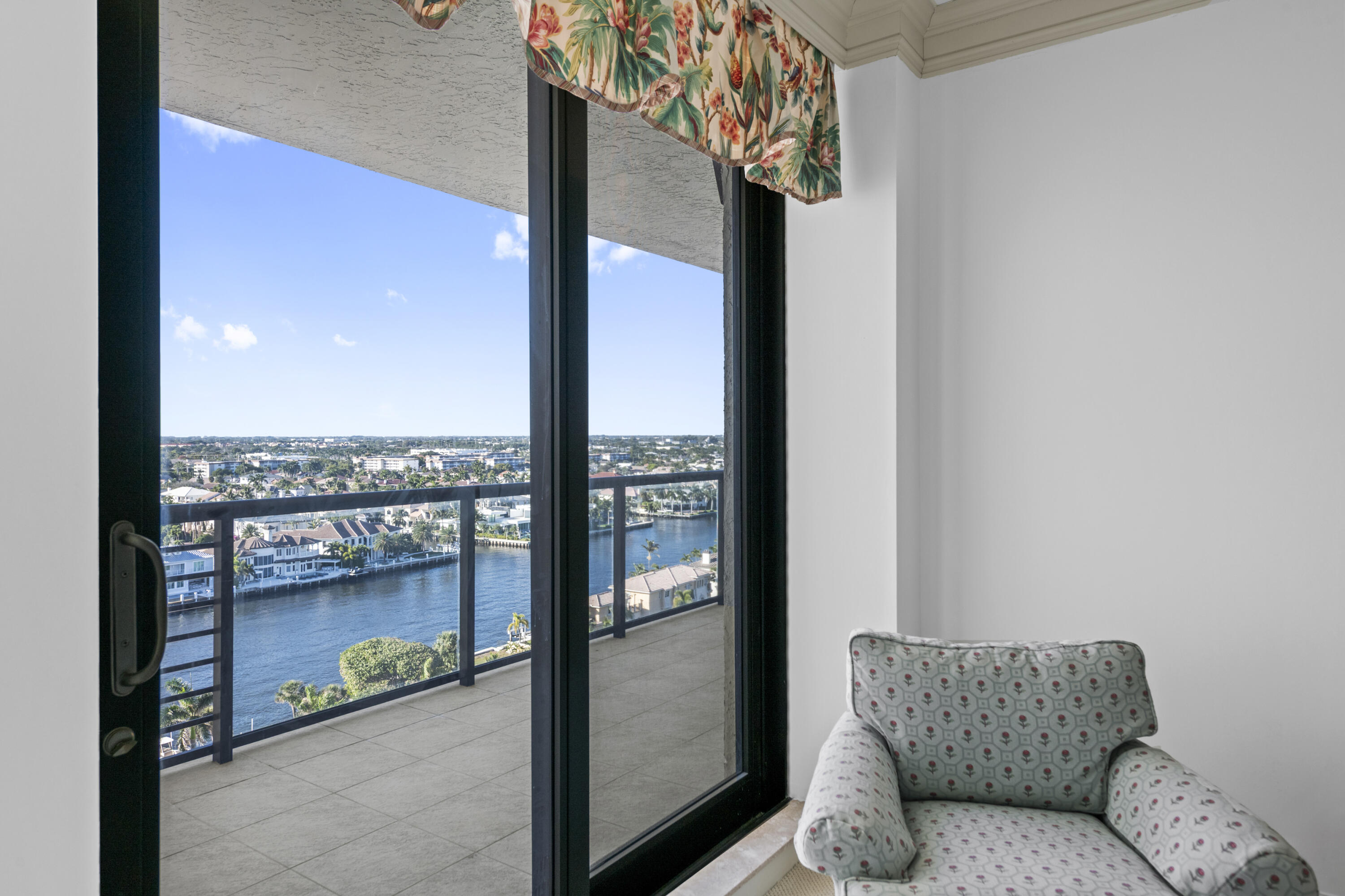 VILLA MAGNA CONDO - Residential