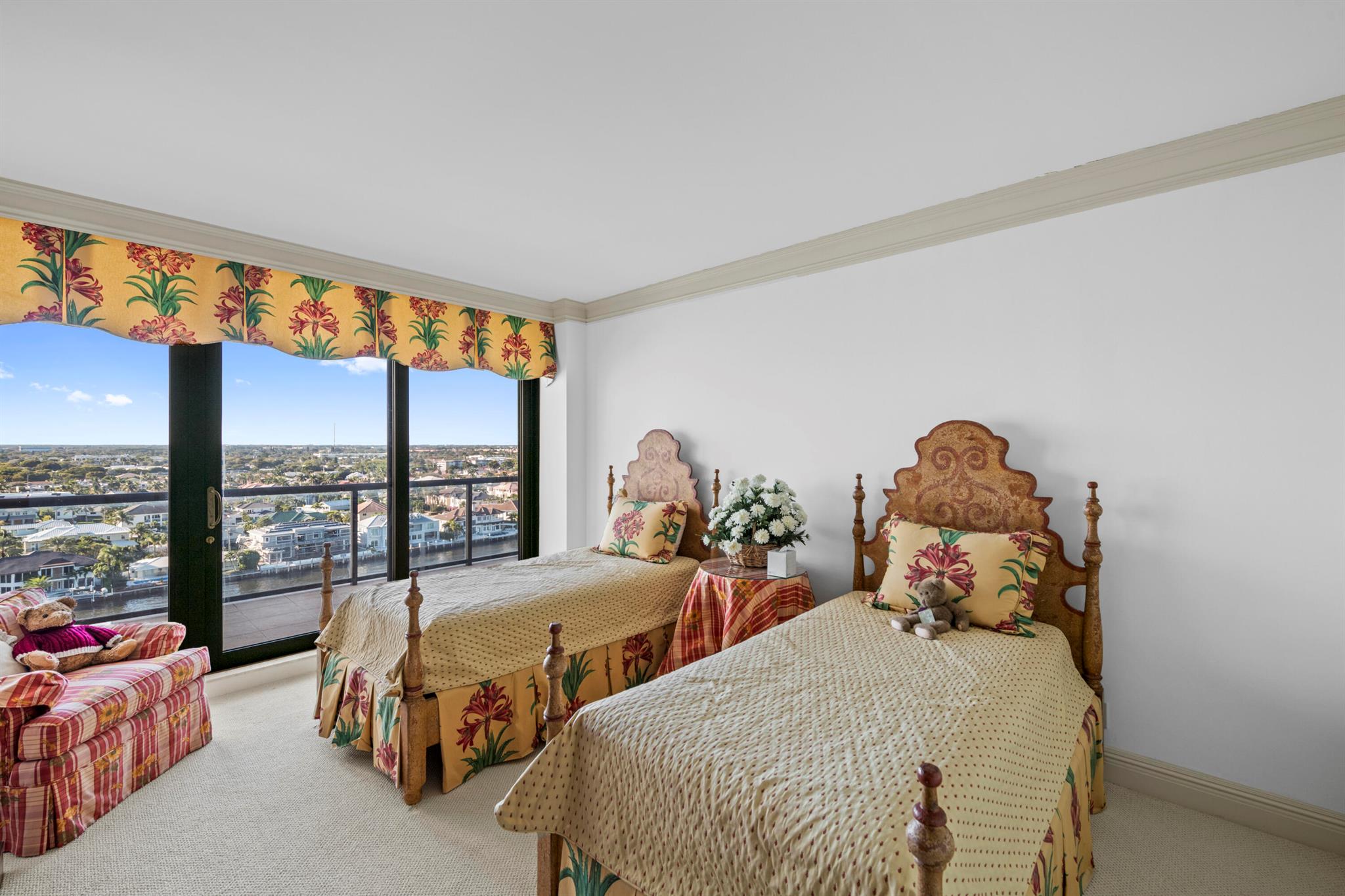 VILLA MAGNA CONDO - Residential