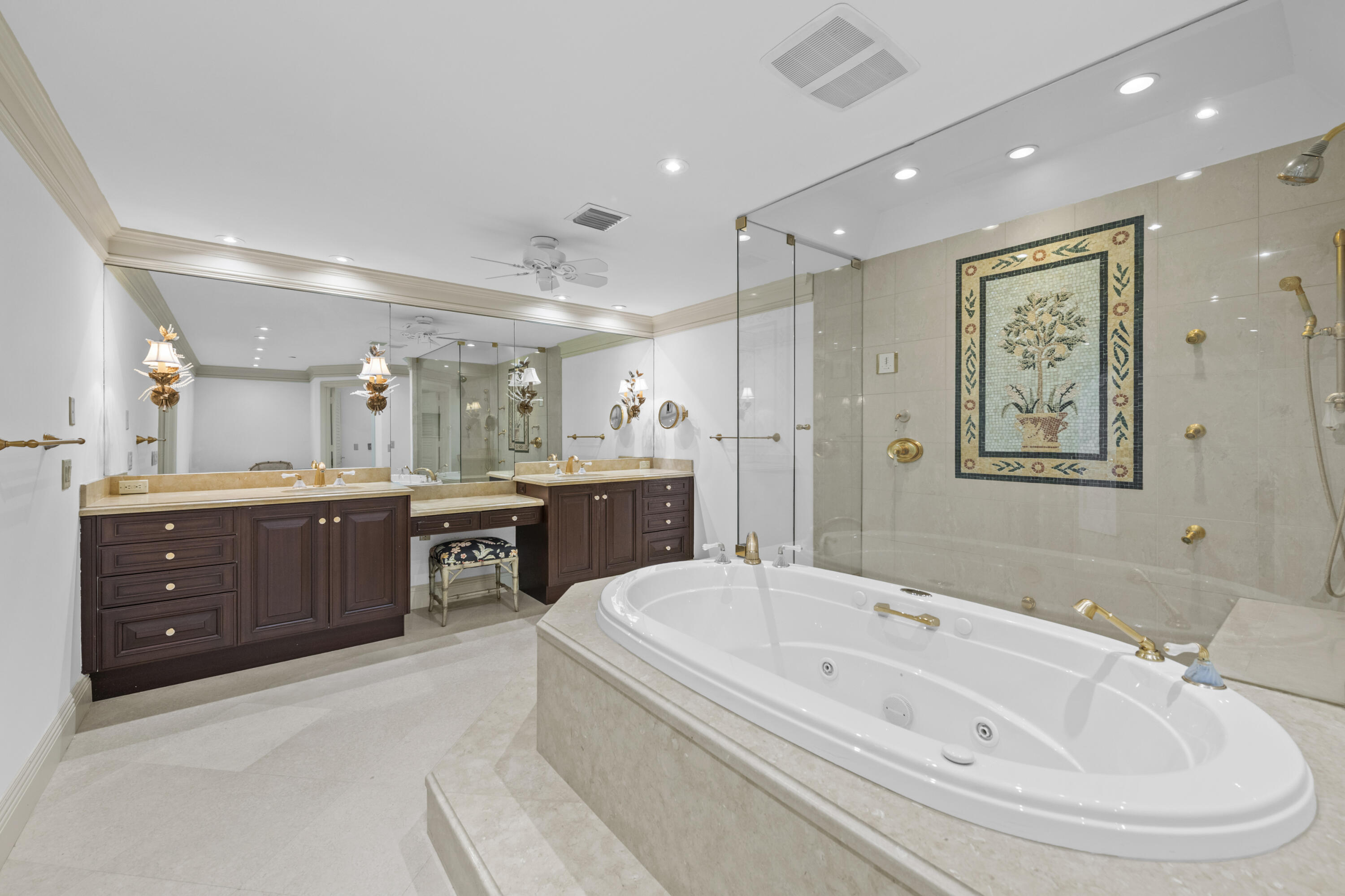 VILLA MAGNA CONDO - Residential