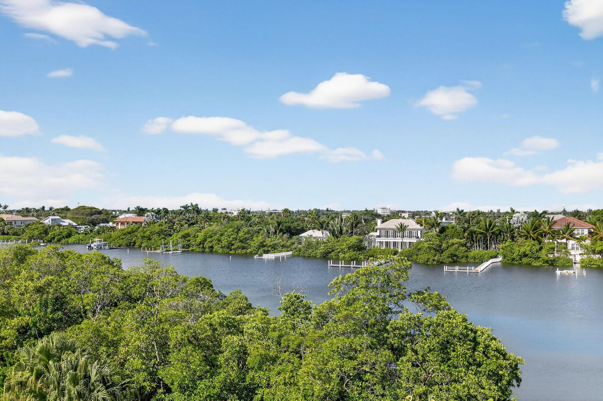 HORIZON WEST CONDO - Residential