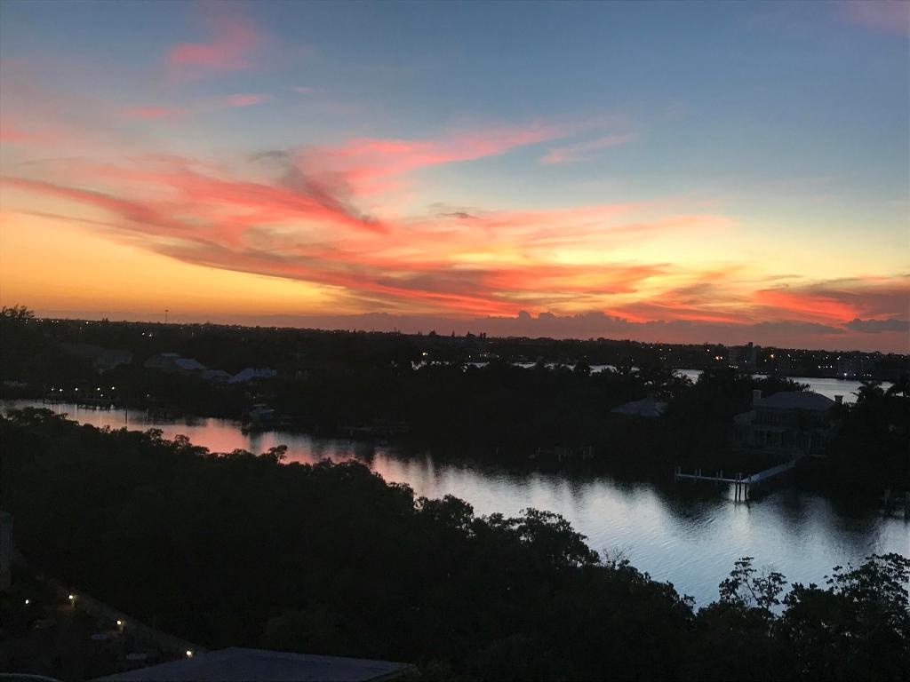 HORIZON WEST CONDO - Residential