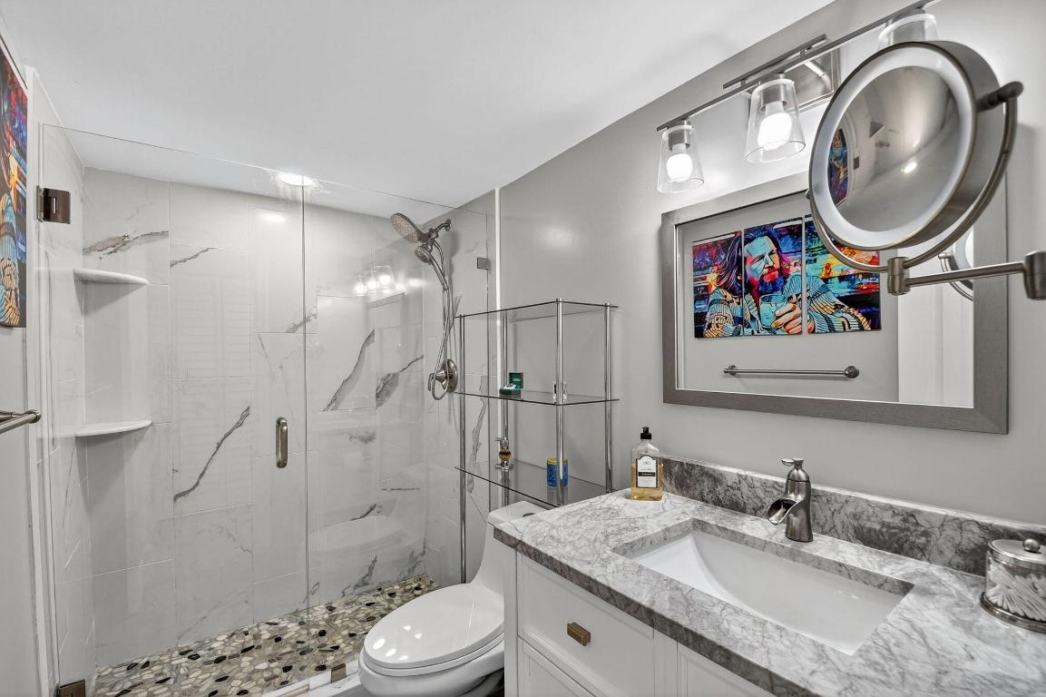 HORIZON WEST CONDO - Residential