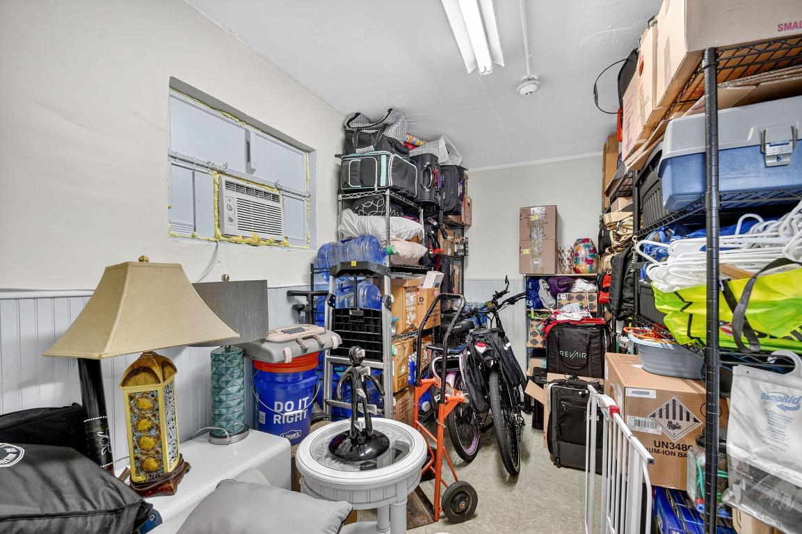 HORIZON WEST CONDO - Residential