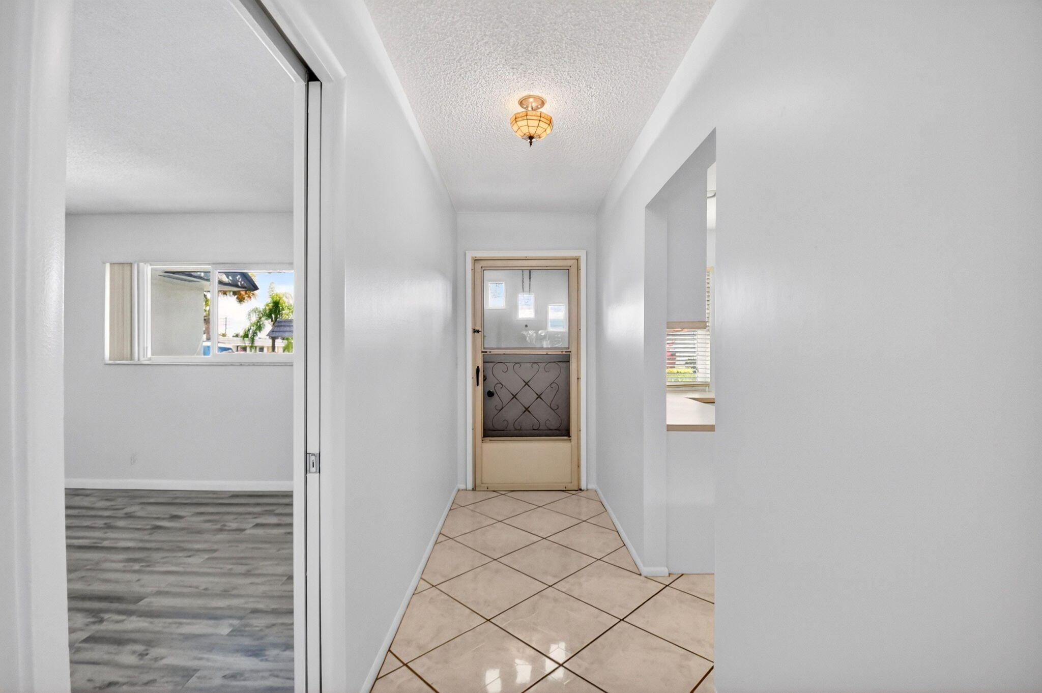 CRESTHAVEN CONDO TOWNHOMES SEC 1 - Residential