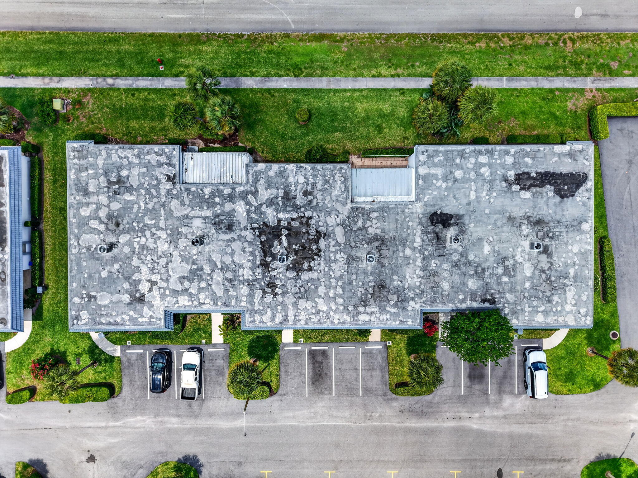 CRESTHAVEN CONDO TOWNHOMES SEC 1 - Residential