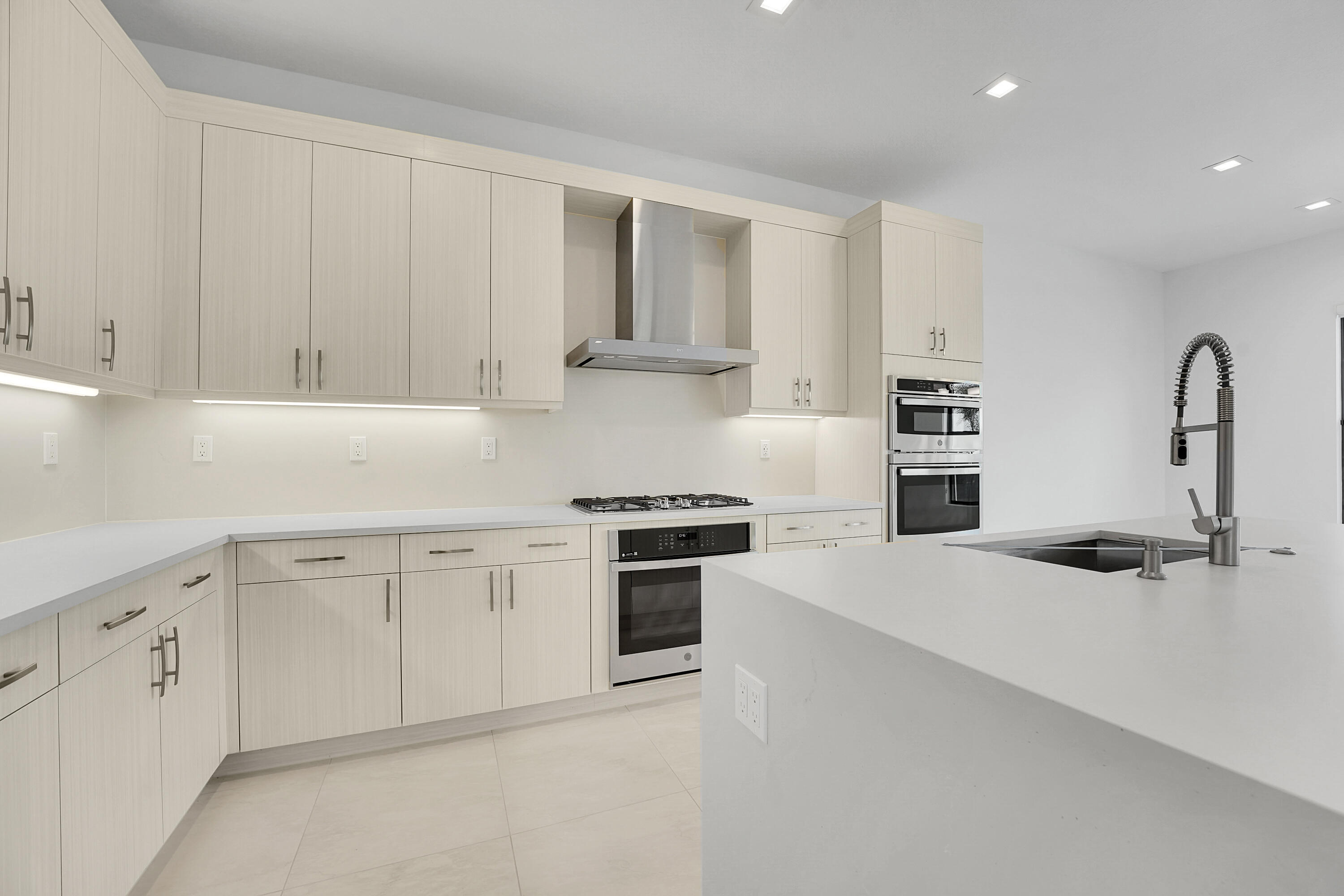 Apex at Avenir - Residential Lease