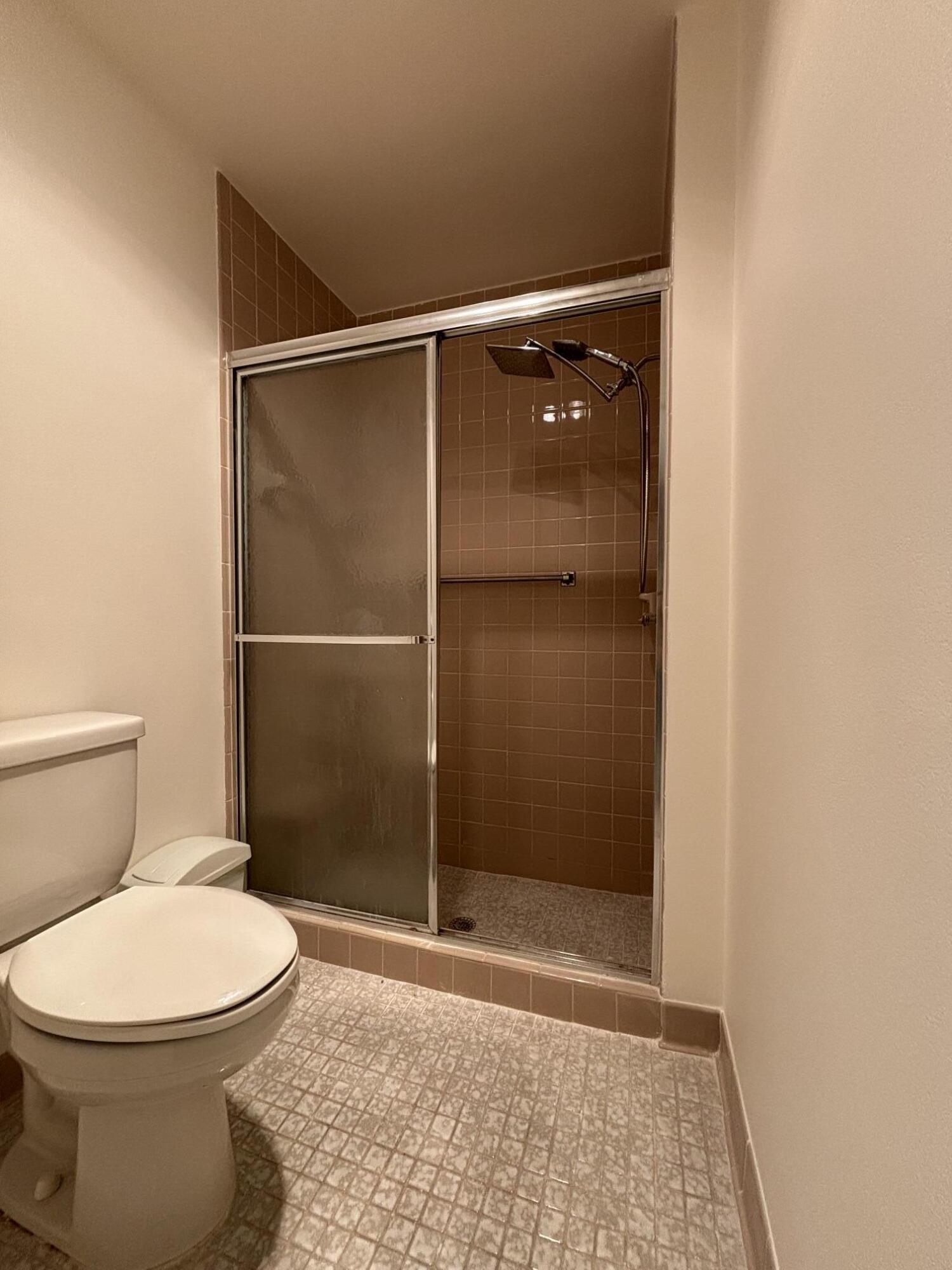 VILLAS OF WILLOW BEND - Residential