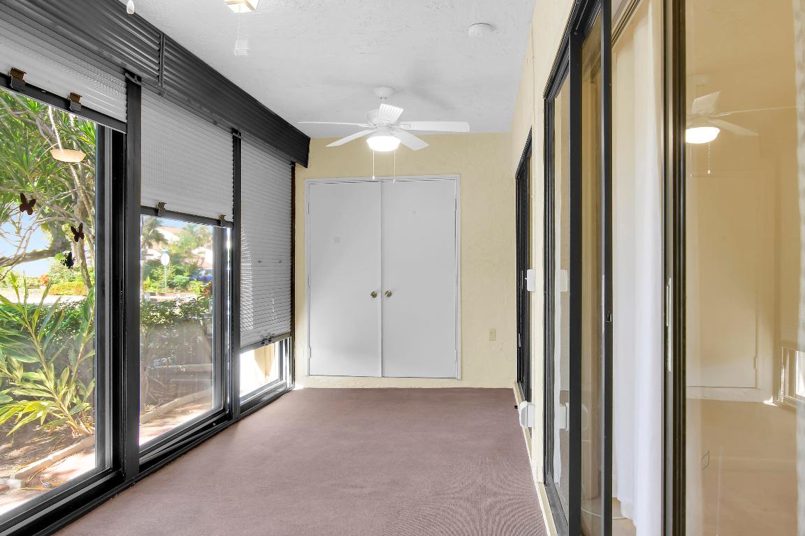 VILLAS OF WILLOW BEND - Residential