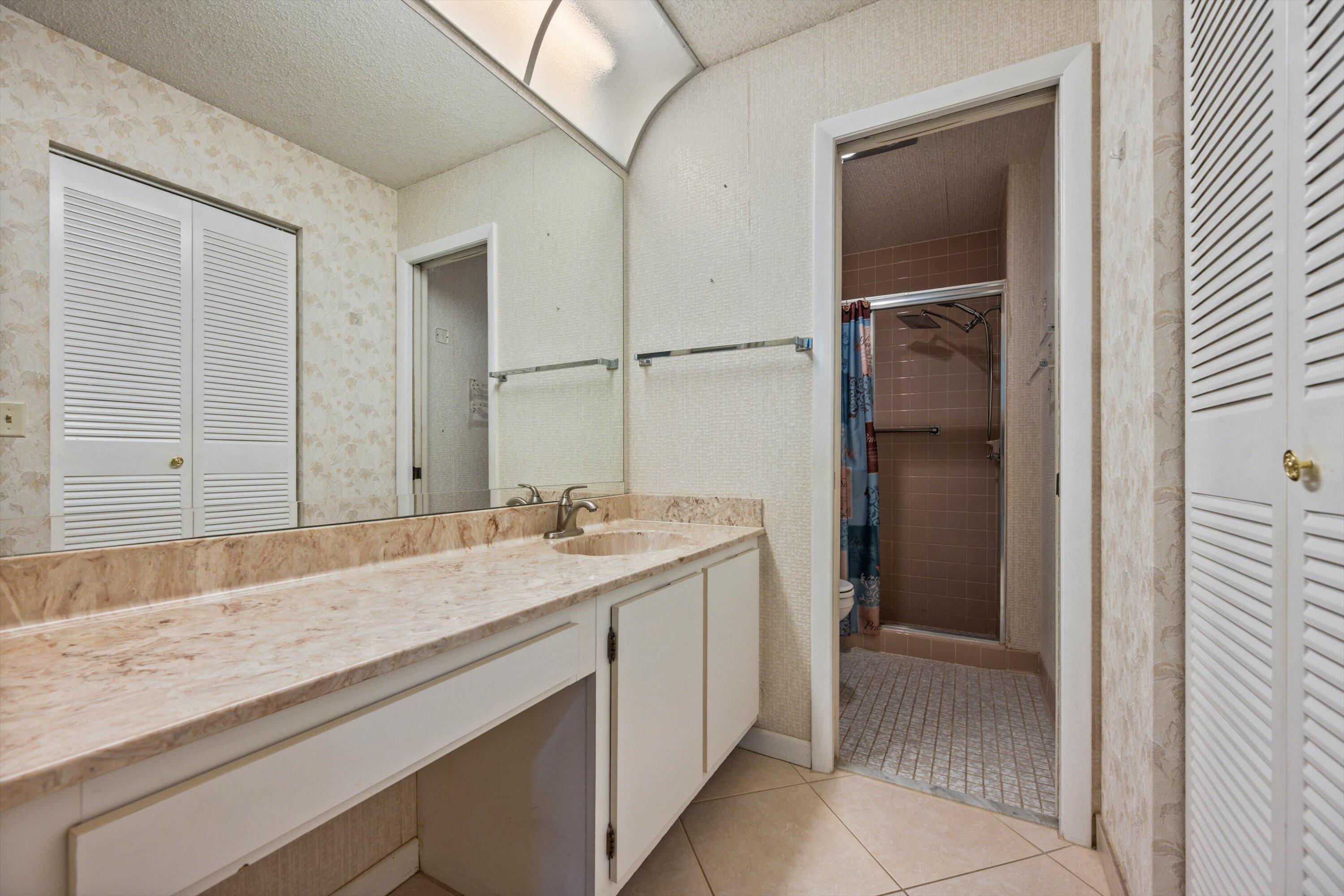 VILLAS OF WILLOW BEND - Residential