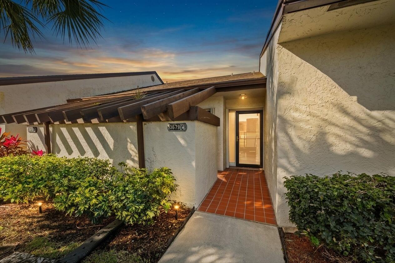 VILLAS OF WILLOW BEND - Residential