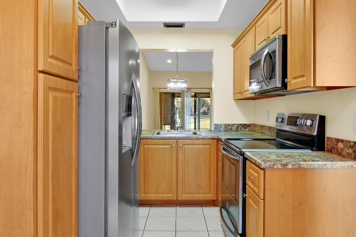 VILLAS OF WILLOW BEND - Residential