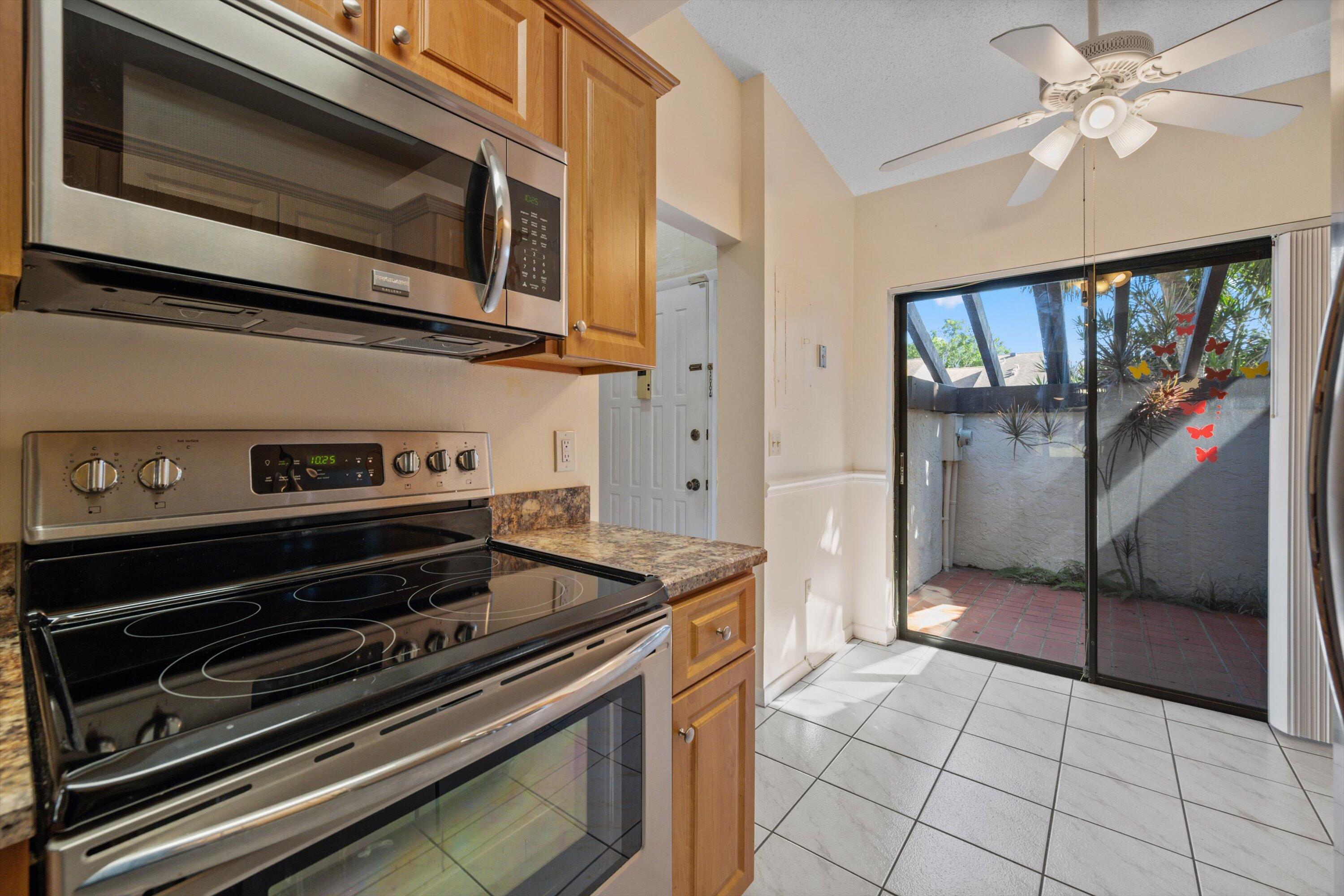 VILLAS OF WILLOW BEND - Residential