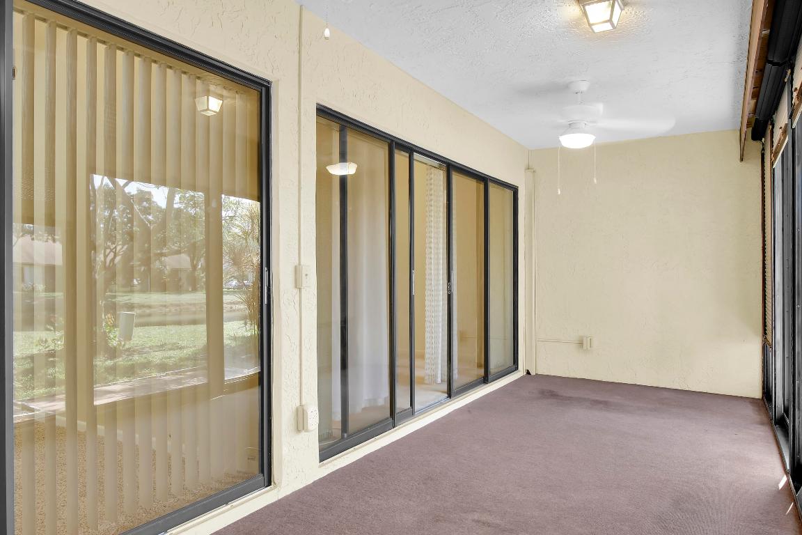 VILLAS OF WILLOW BEND - Residential